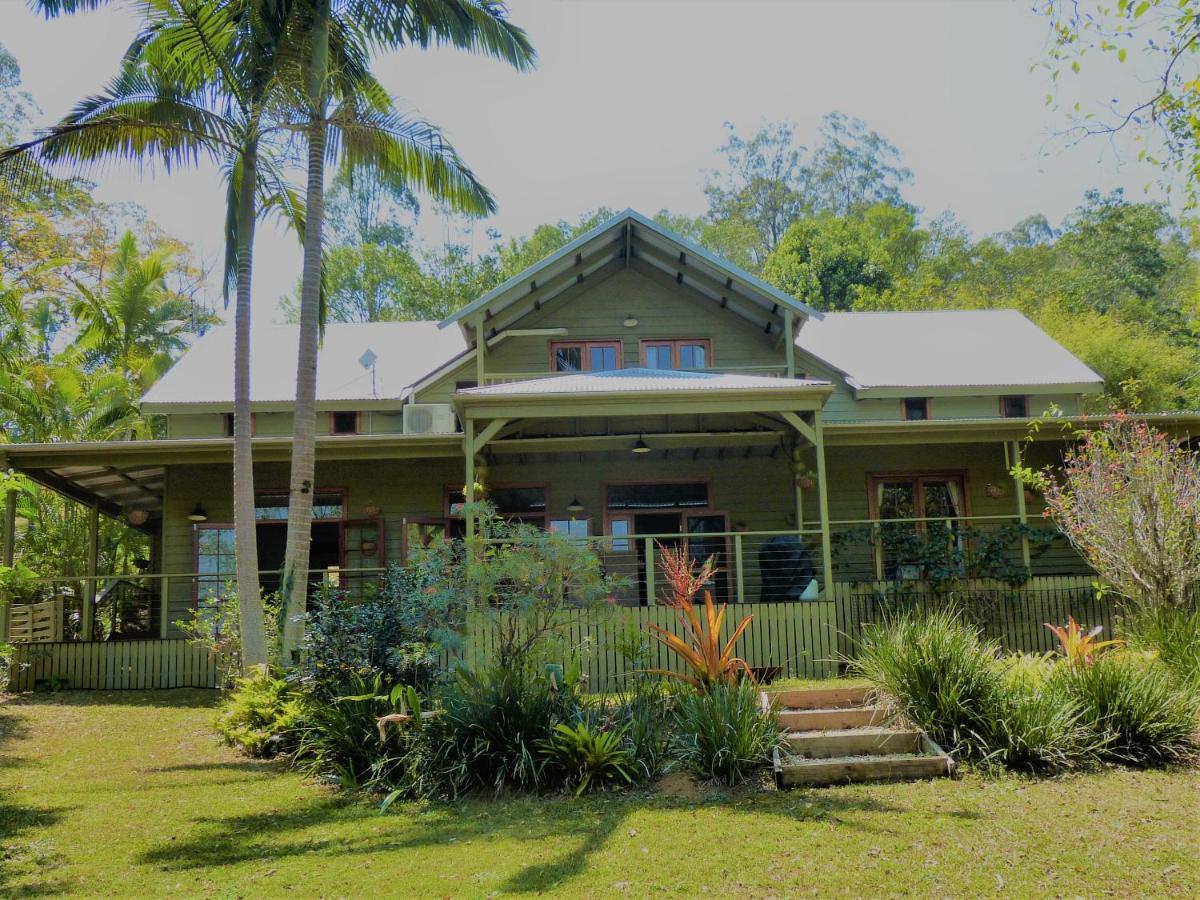 B&B Cooroy - Magnolia Cottage - Bed and Breakfast Cooroy