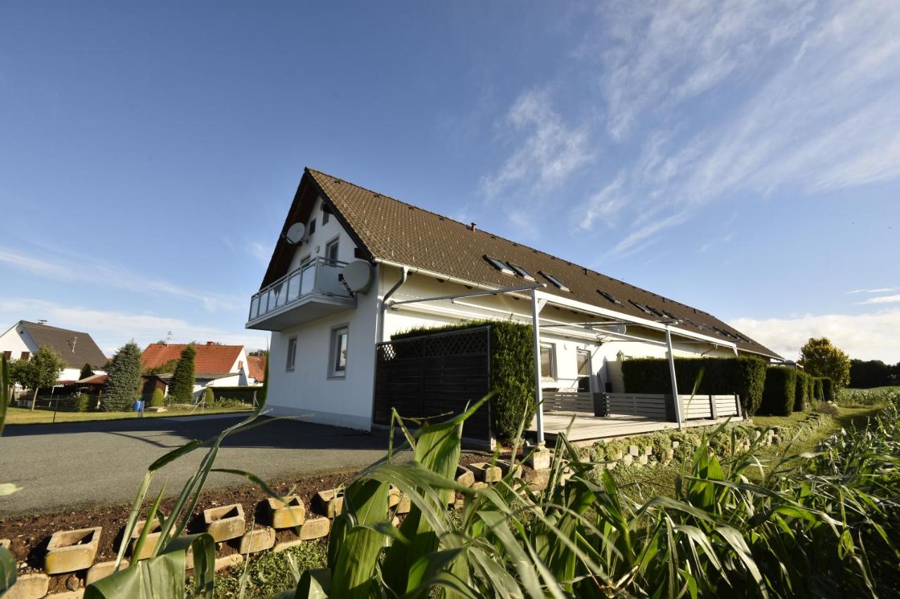 B&B Loipersdorf bei Fürstenfeld - Ferienwohnung Loipersdorf - Bed and Breakfast Loipersdorf bei Fürstenfeld