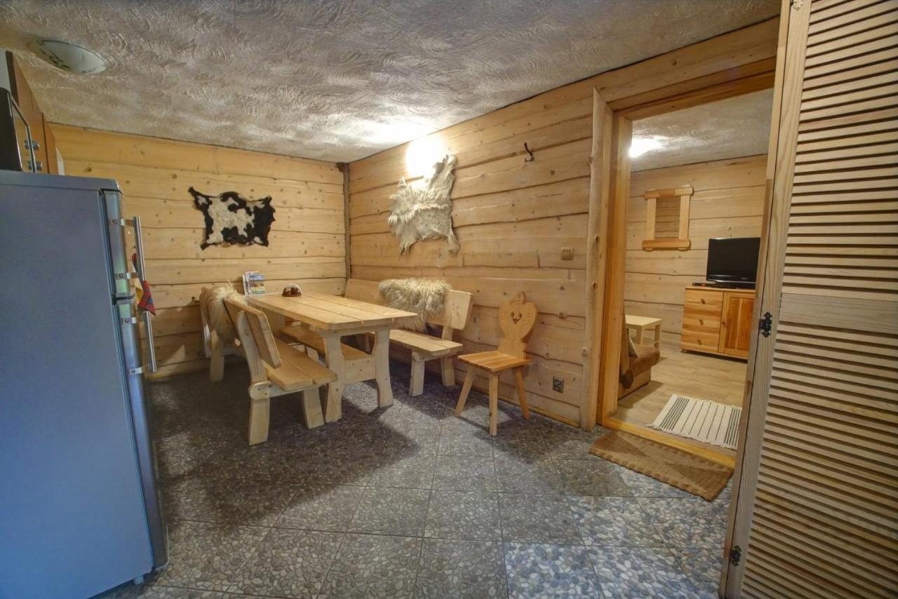 Chata pod Skocznią - B&B