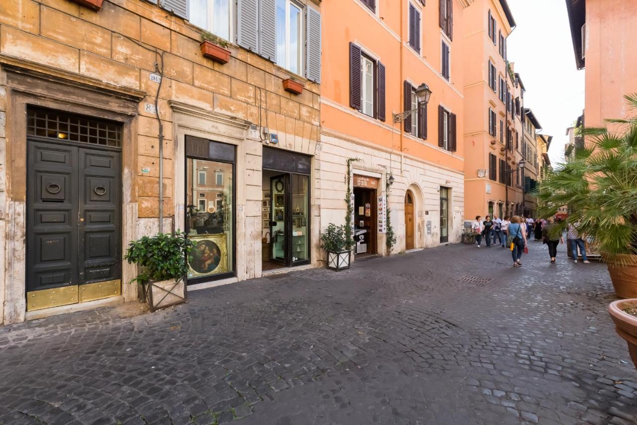 Piazza Navona-Coronari House - B&B