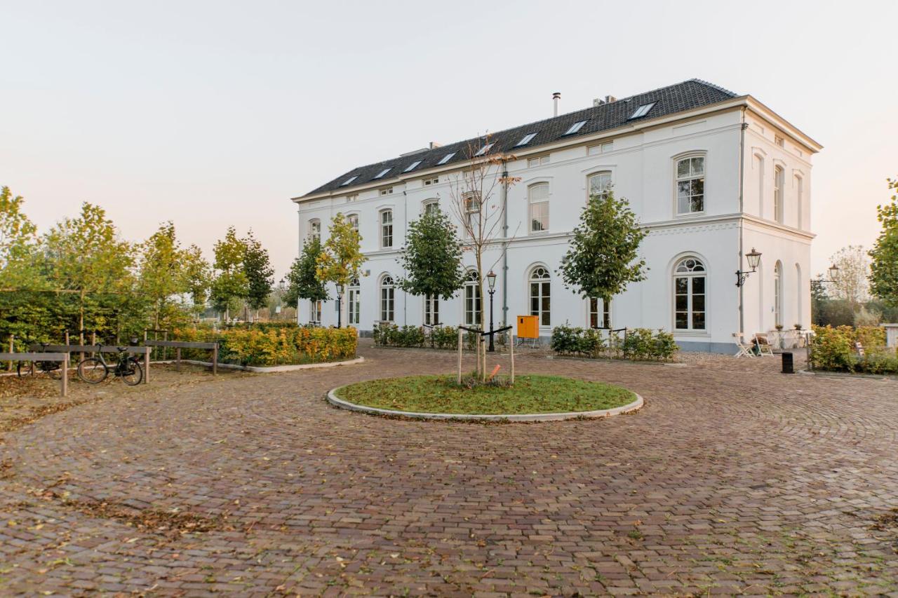 B&B Abcoude - Boutique Hotel De Witte Dame - Bed and Breakfast Abcoude