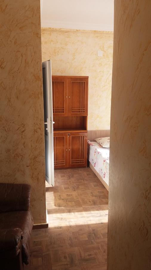 Vierpersoonskamer met Badkamer