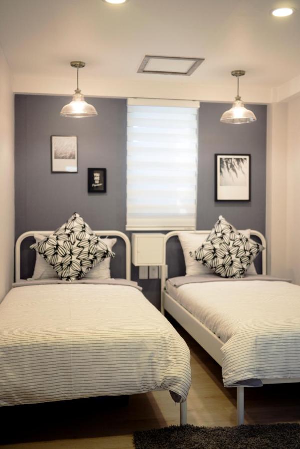 Zweibettzimmer mit eigenem Bad