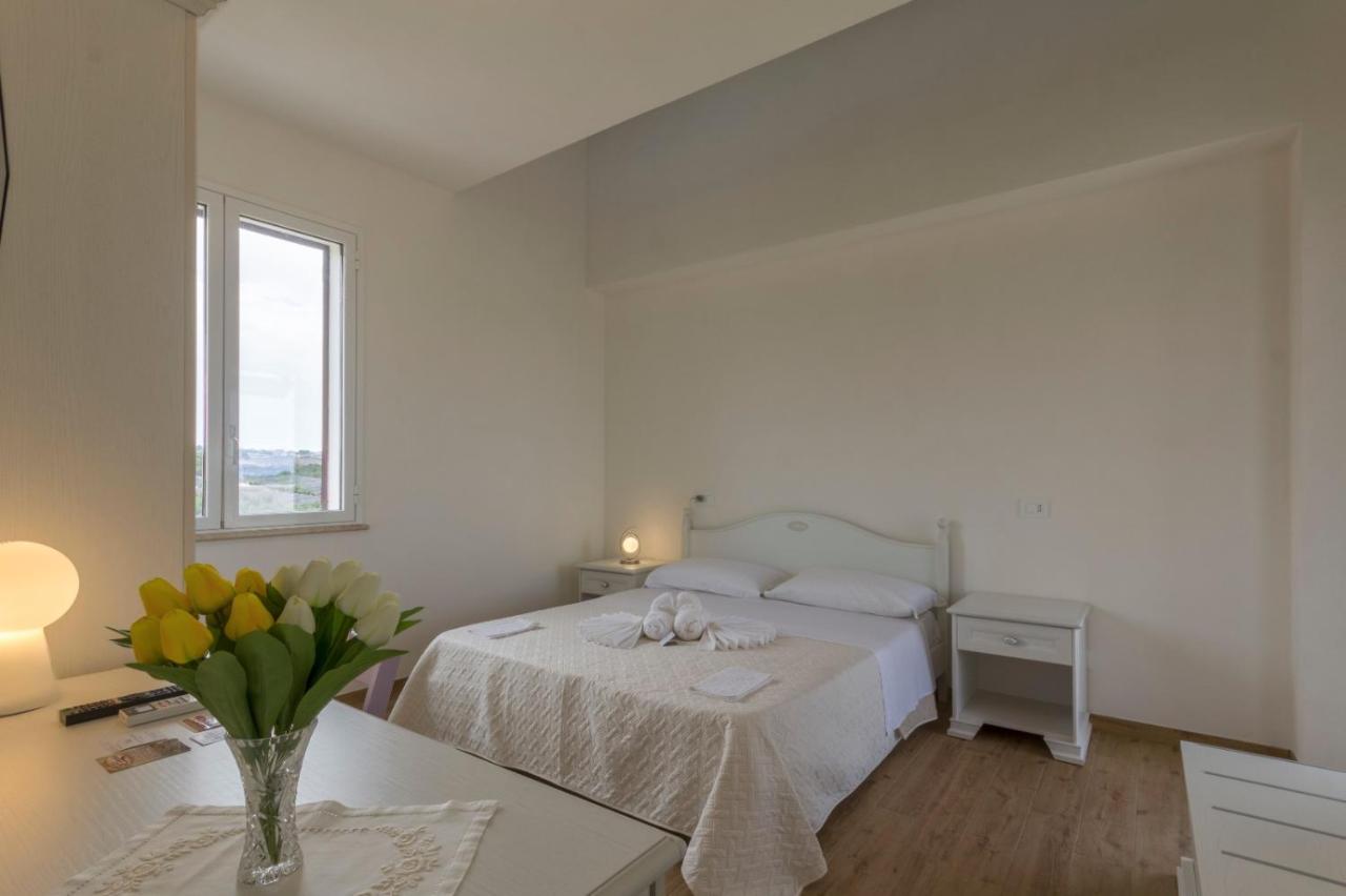 Habitación Doble Deluxe con balcón y vistas al mar