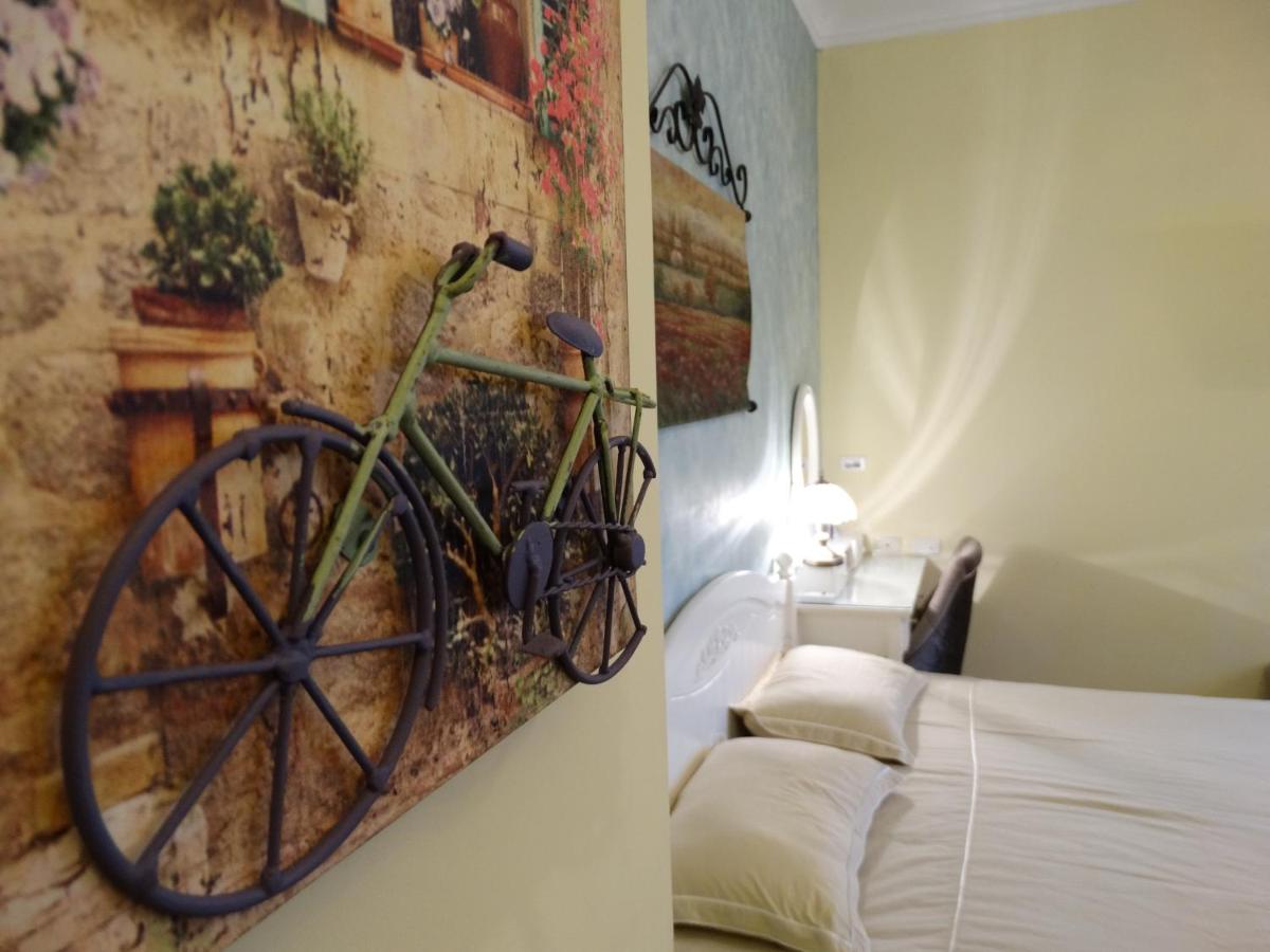 Standard Doppel- oder Zweibettzimmer mit Gartenblick