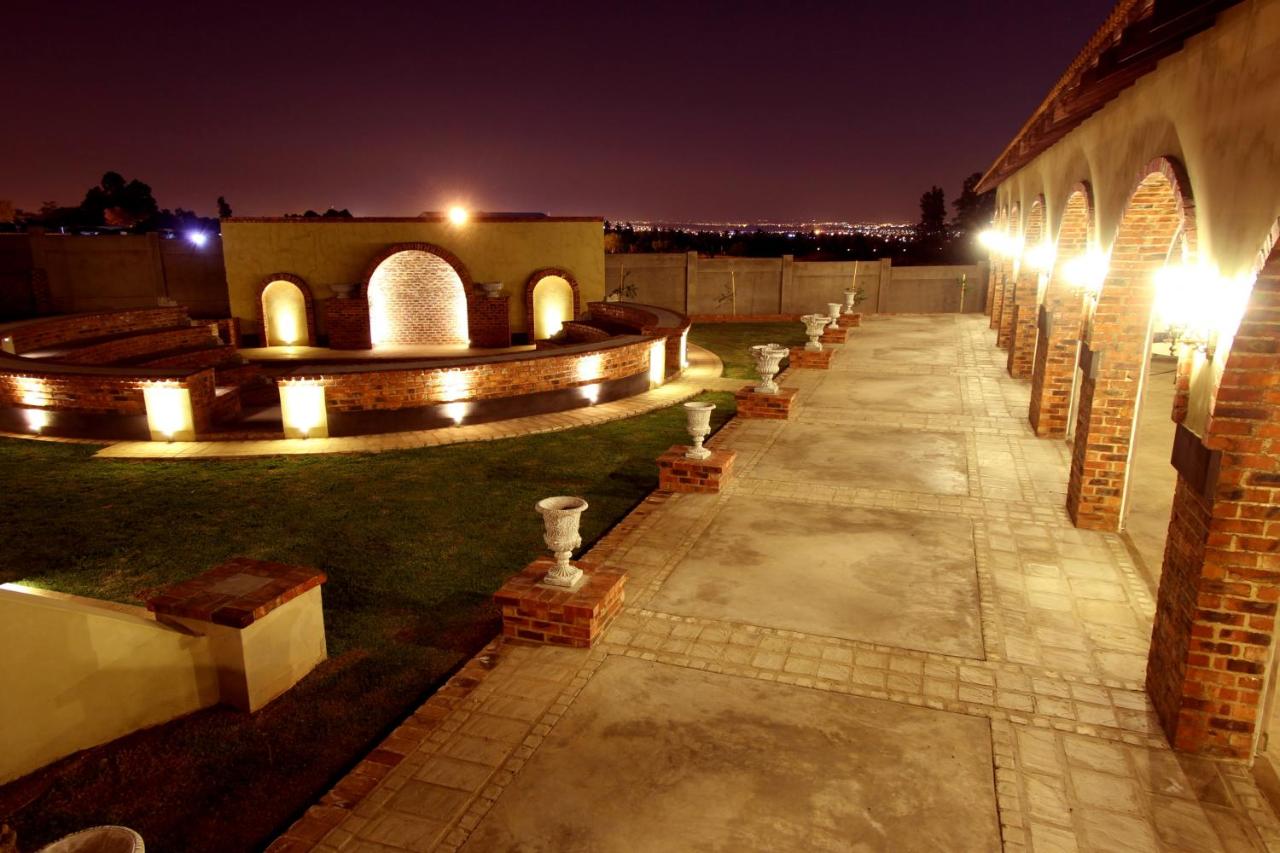 Accolades Boutique Venue - B&B