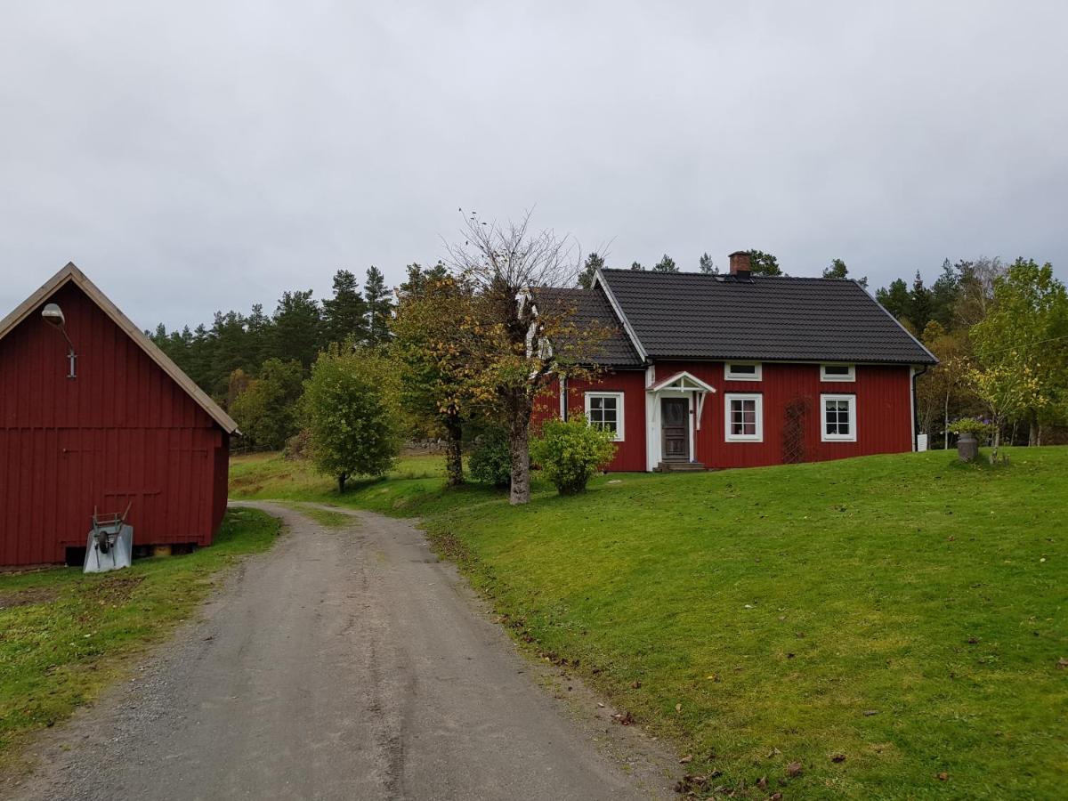 Gärdesgården Lillstugan - Bed and Breakfast
