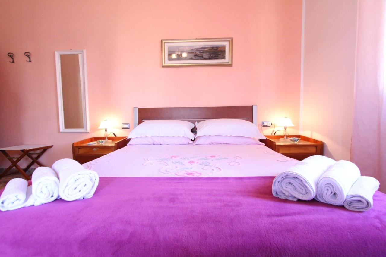 Triple Room with Terrace