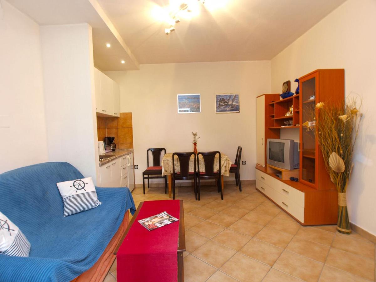 Apartments in Medulin 713 - B&B
