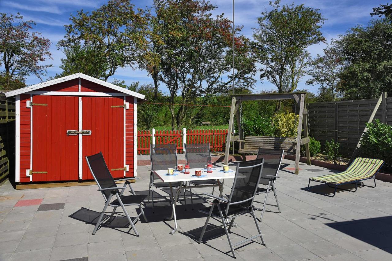 Three-Bedroom Apartment with Terrace