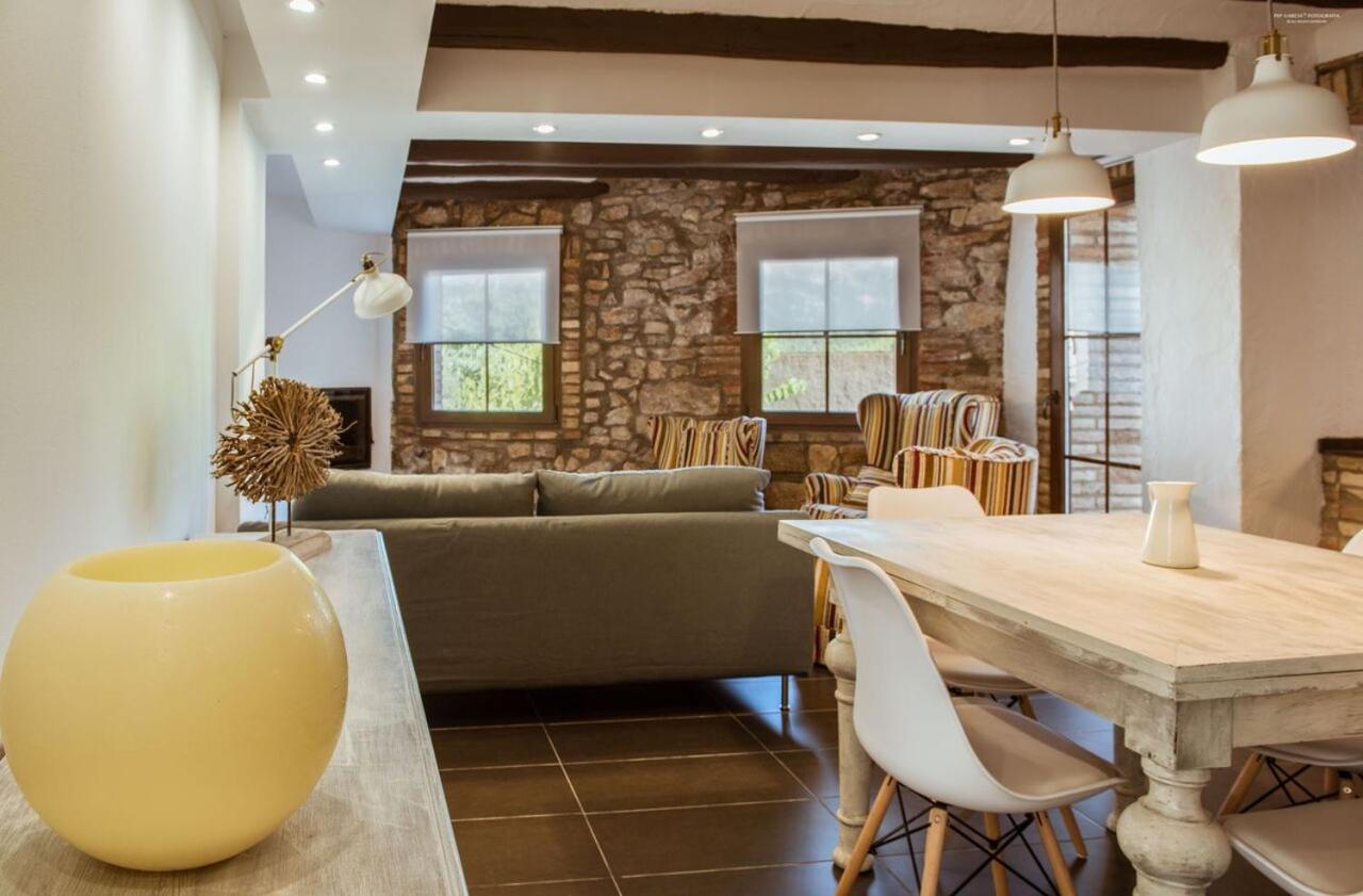 El celler de Cal Garriga - B&B Capafonts