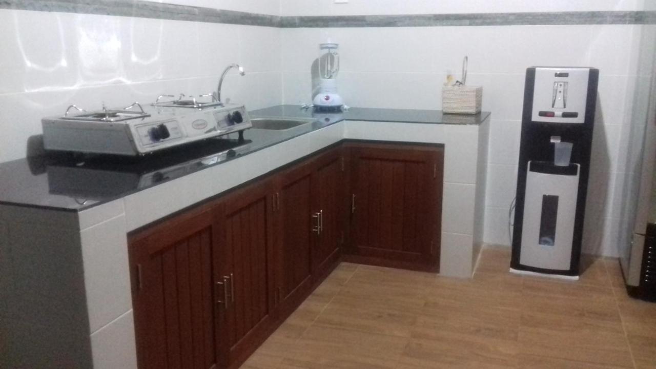 Deluxe Double Room (2 Adults + 1 Child)