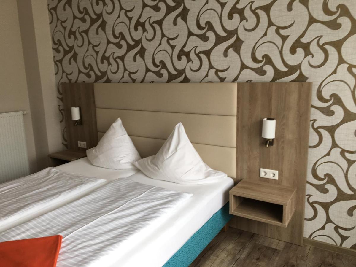 Camera Tripla con 2 Camere da Letto 