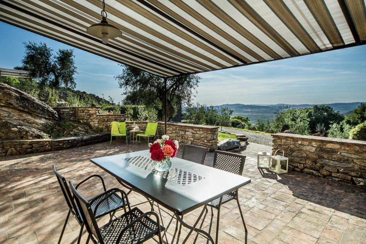 Apartment with Garden View