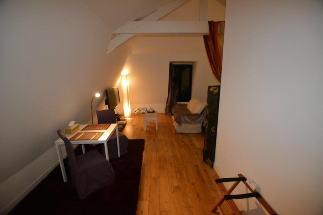 Habitación Triple con vistas al jardín