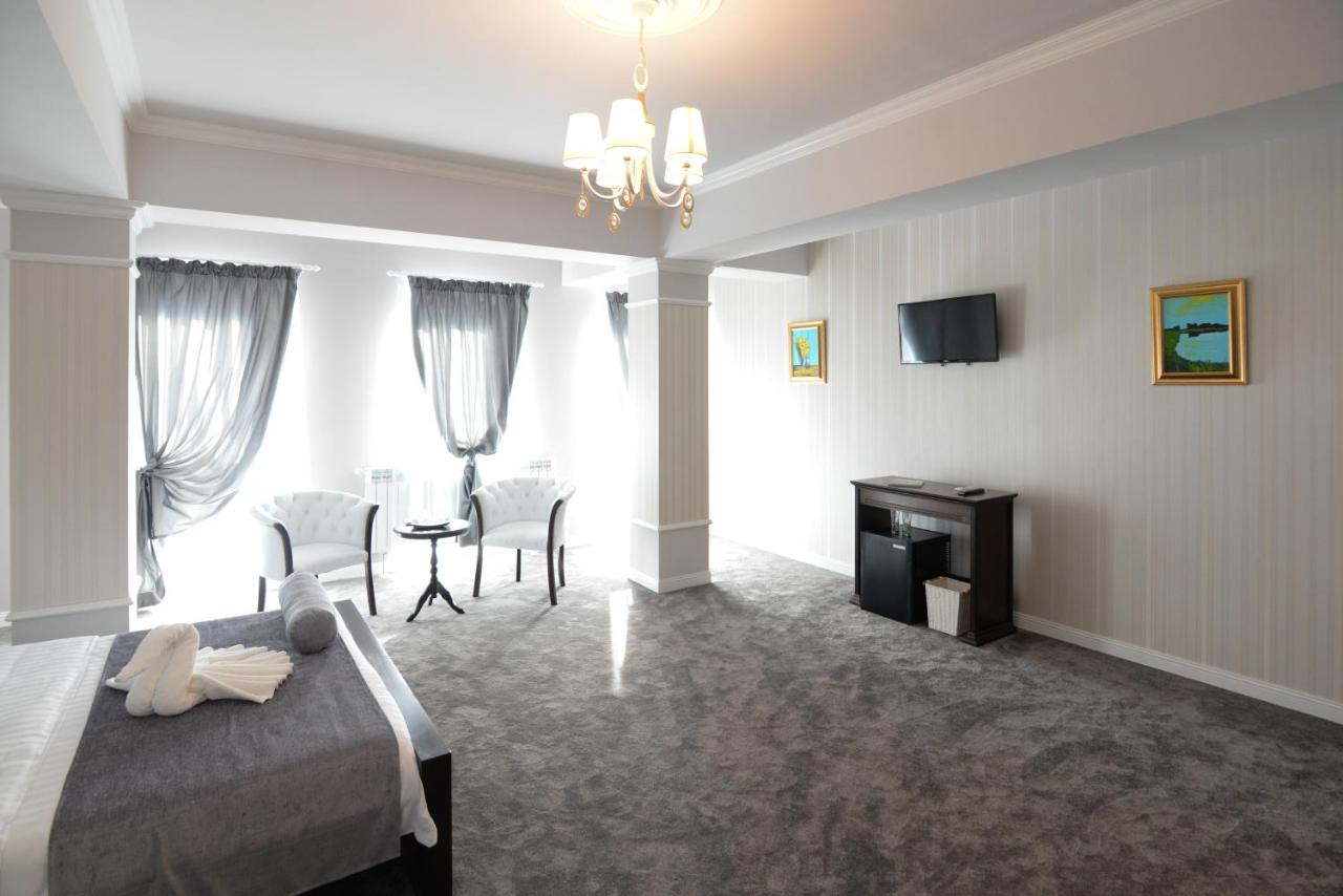 B&B Buzau - The Classic - Bed and Breakfast Buzau