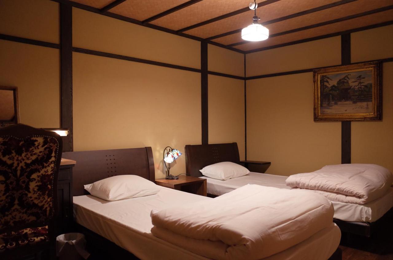 Twin Room with Shared Bathroom