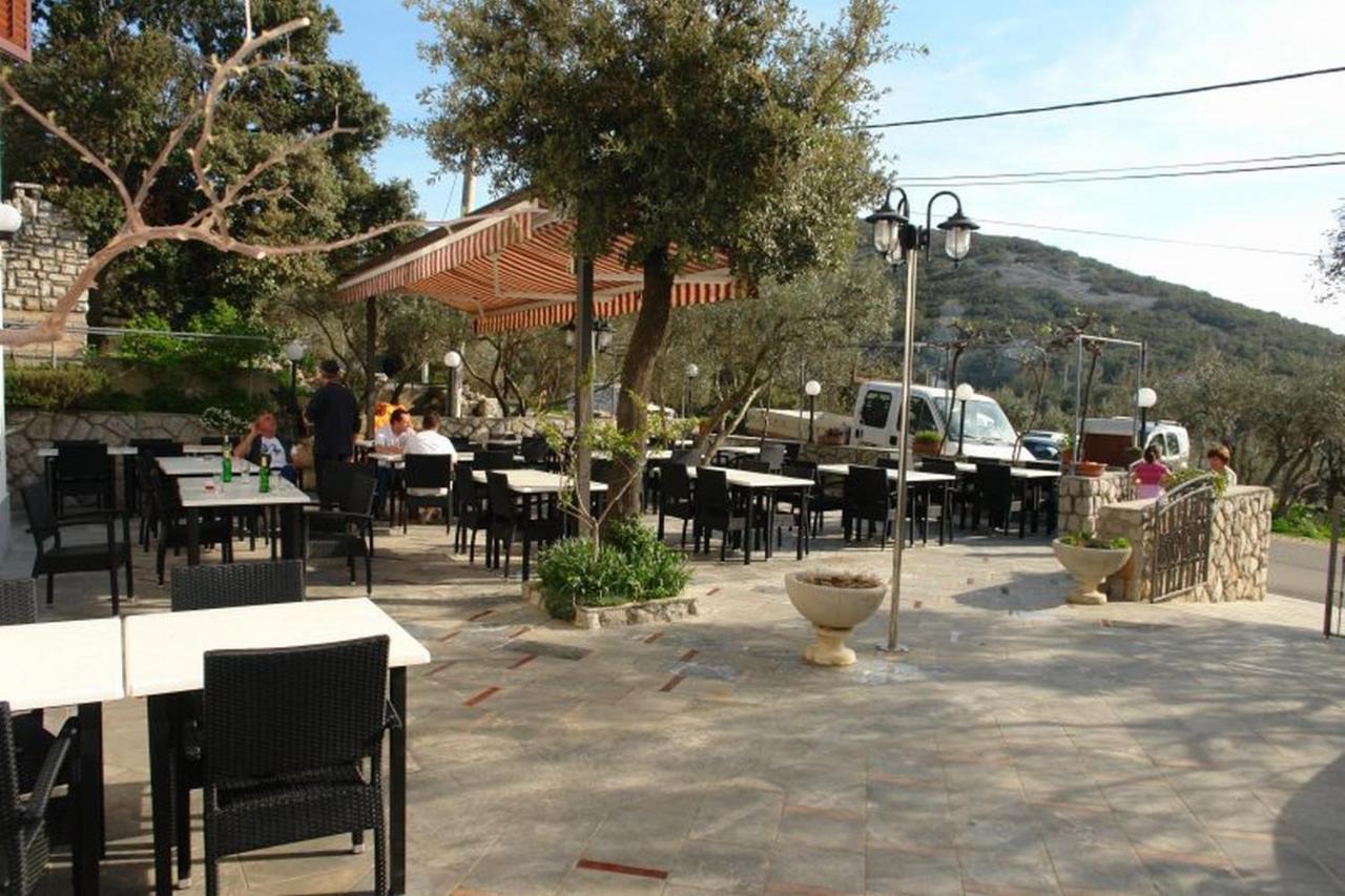 Sobe i apartman Mareta - B&B