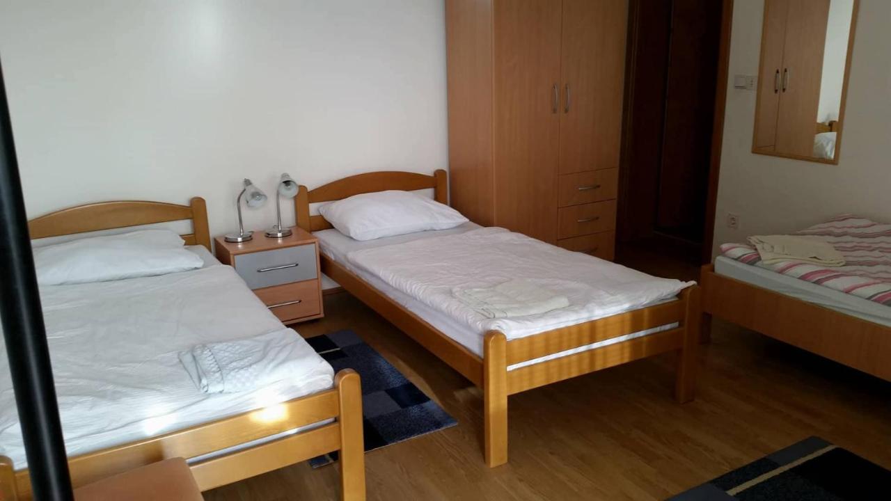 Habitación Triple Básica