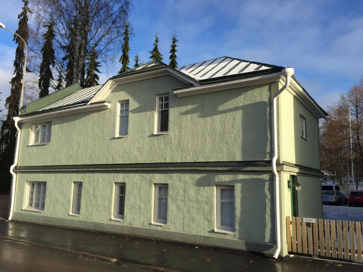 Green Door Apartments - B&B
