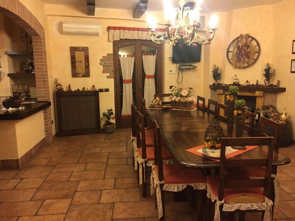 B&B San Giuseppe Vesuviano - happy house vesuvio - Bed and Breakfast San Giuseppe Vesuviano