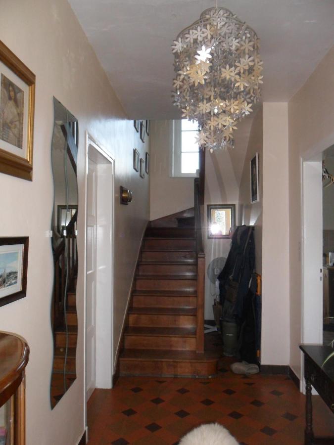 Les Hautes Loignieres - Bed and Breakfast Pré-en-Pail