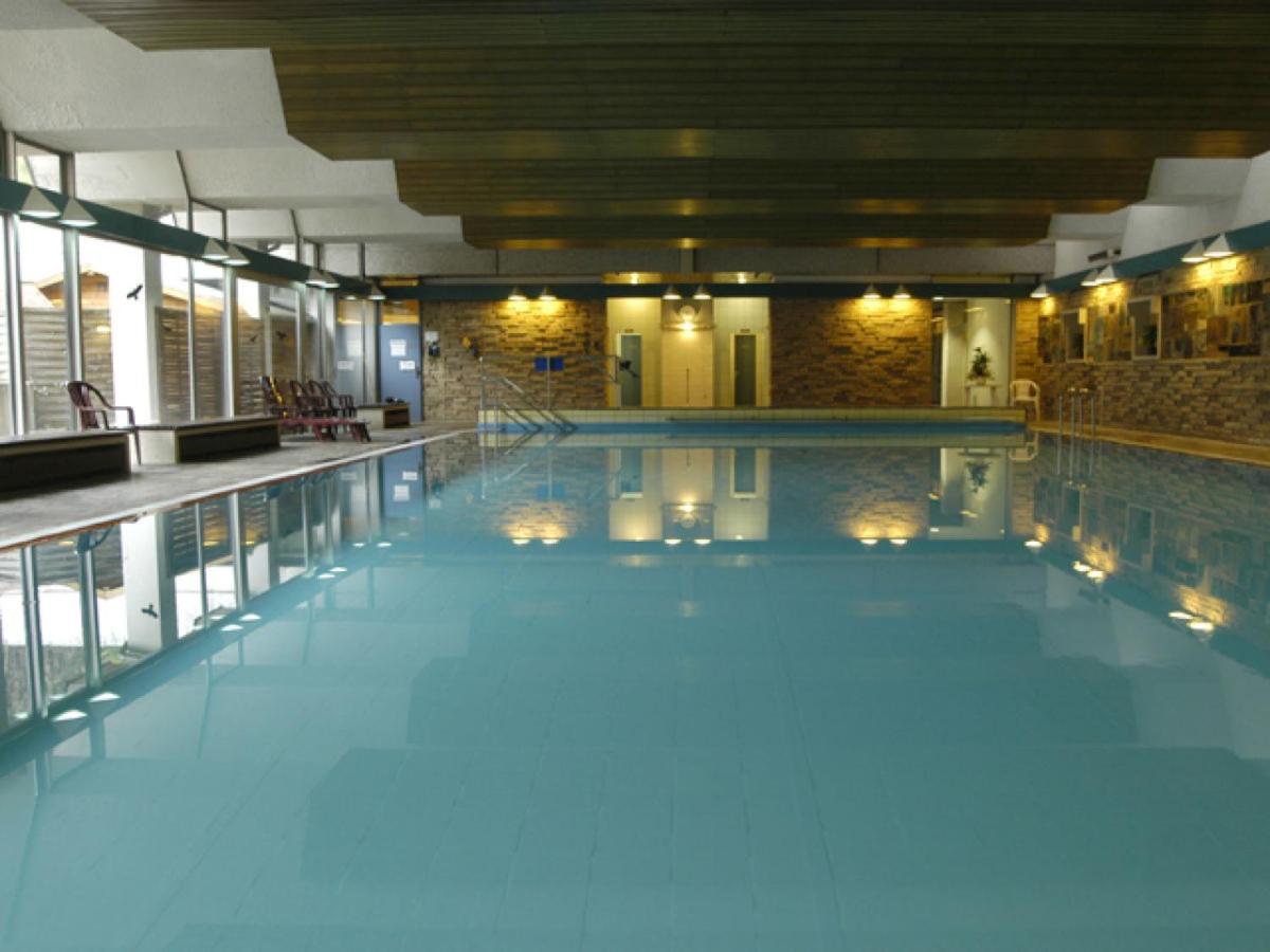 Ferienwohnung Mogwitz mit Schwimmbad und Saunanutzung - B&B