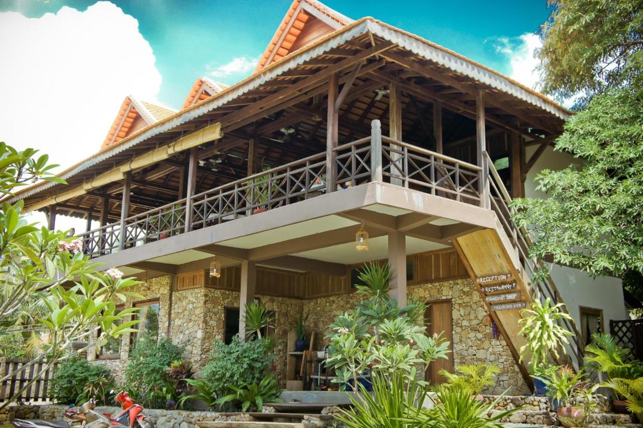 Khmer Hands - B&B