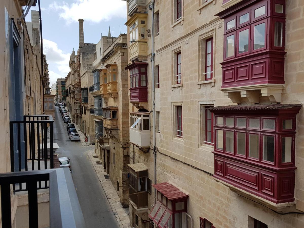 Walk to Ferry, Cafés & Valletta Old City - Sleep 6 - Chambres d’hôtes La Valette