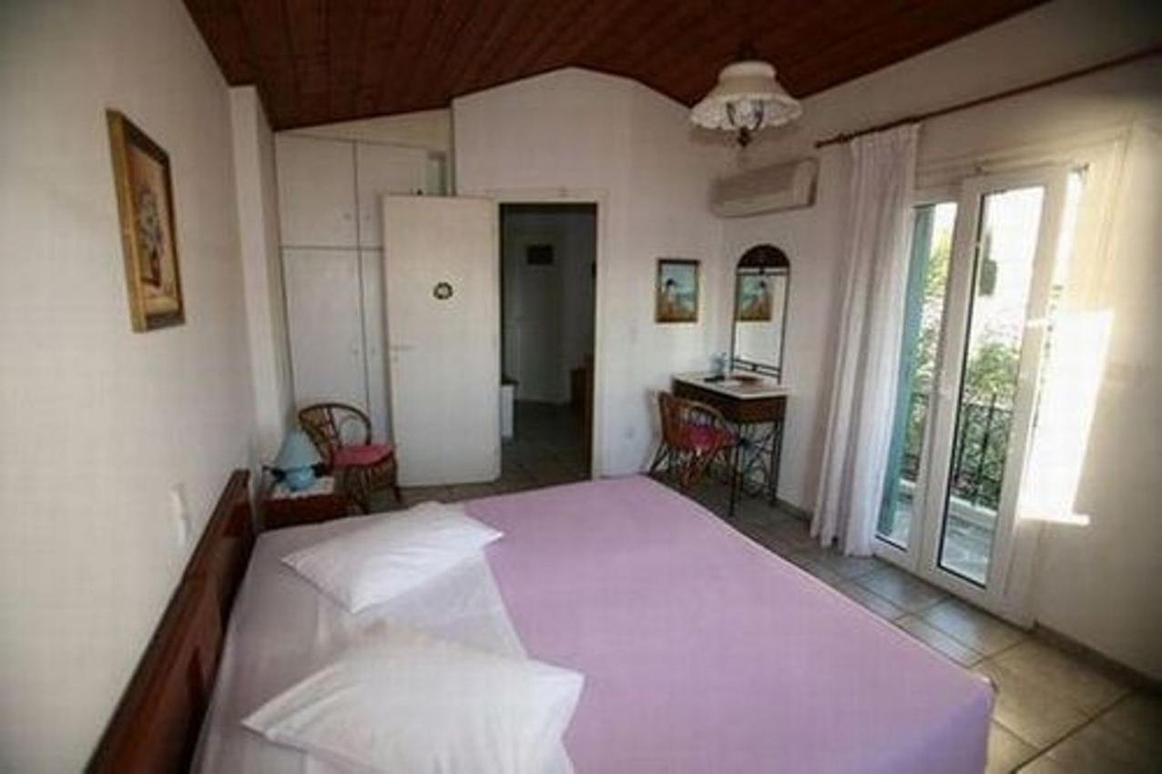 Two-Bedroom Apartment with Sea View (4 Adults)