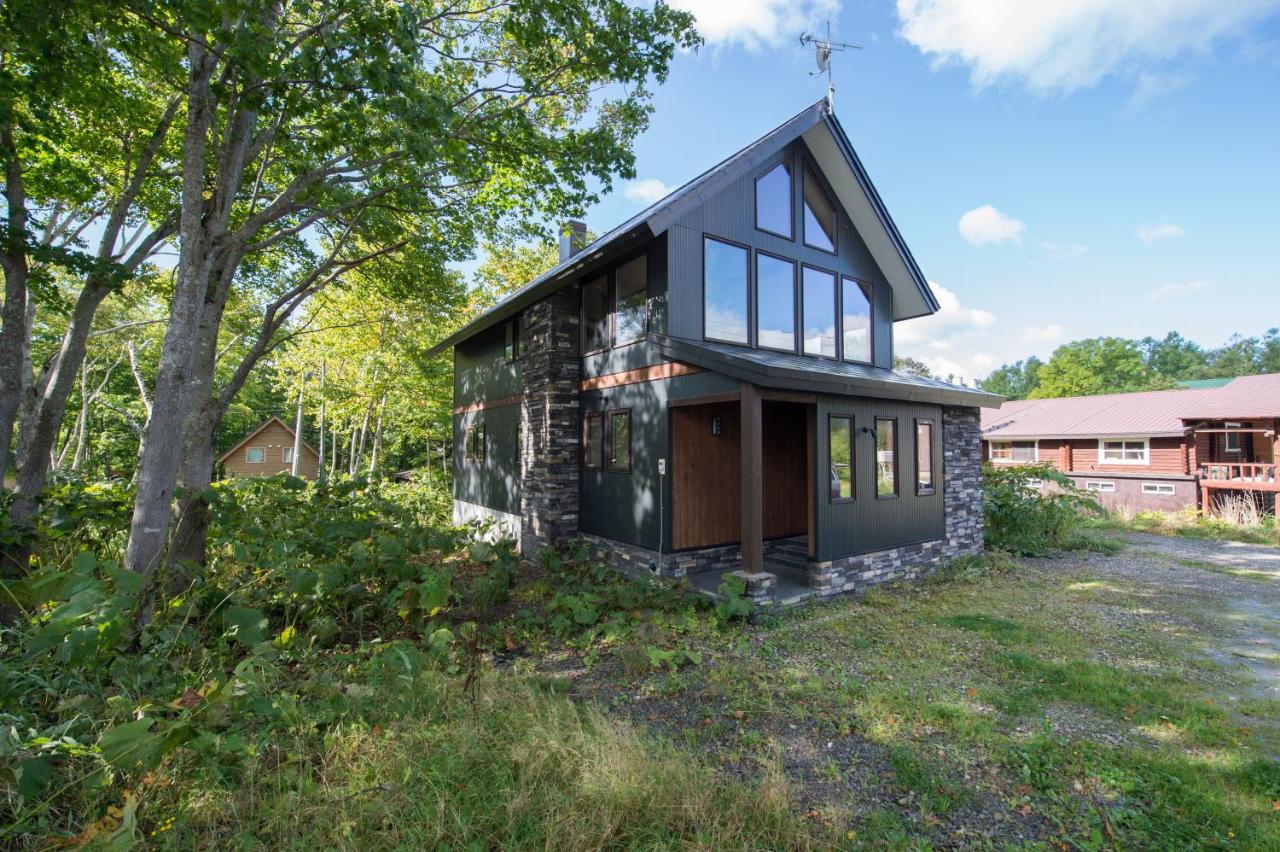 Moiwa Chalet Niseko - Bed and Breakfast