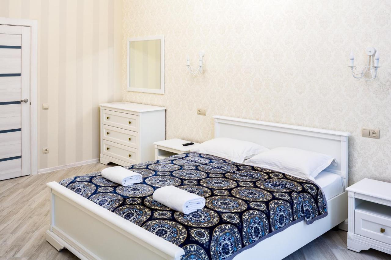LEOGRAND VIP Apartments on Udatnogo 4 - B&B
