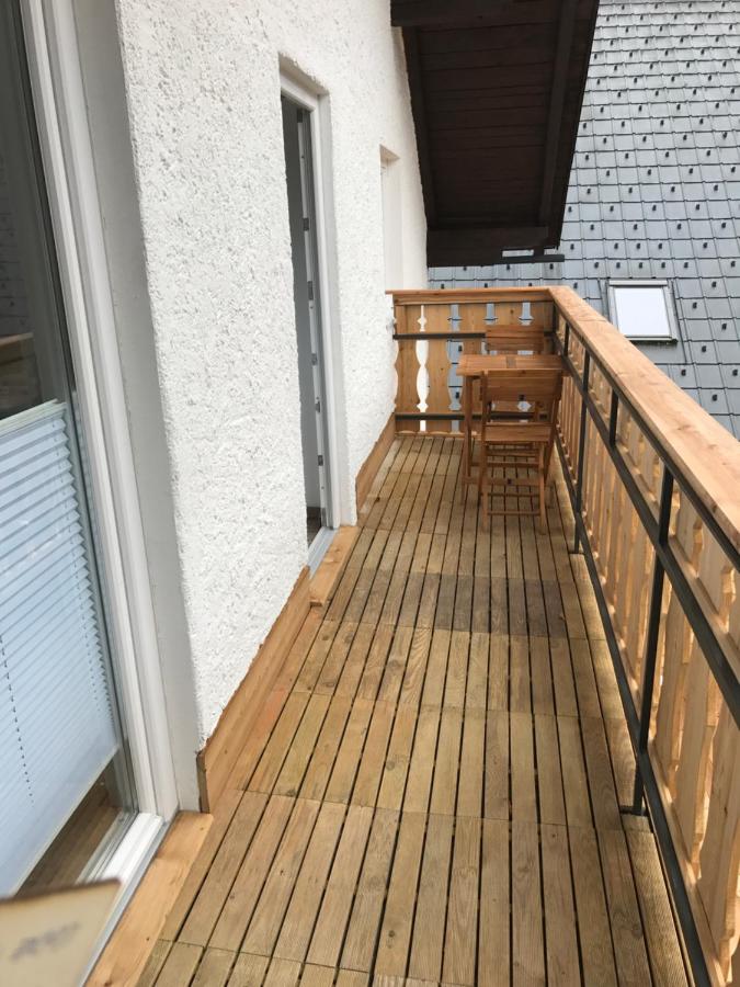 Camera Familiare con Balcone