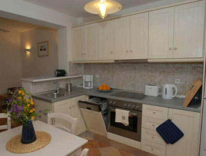 Birds Bay Resort - B&B Petra