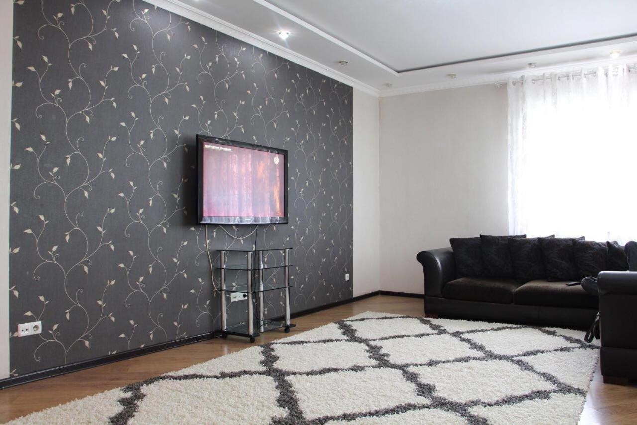 B&B Almaty - Big apartment "Zhastar" - Bed and Breakfast Almaty