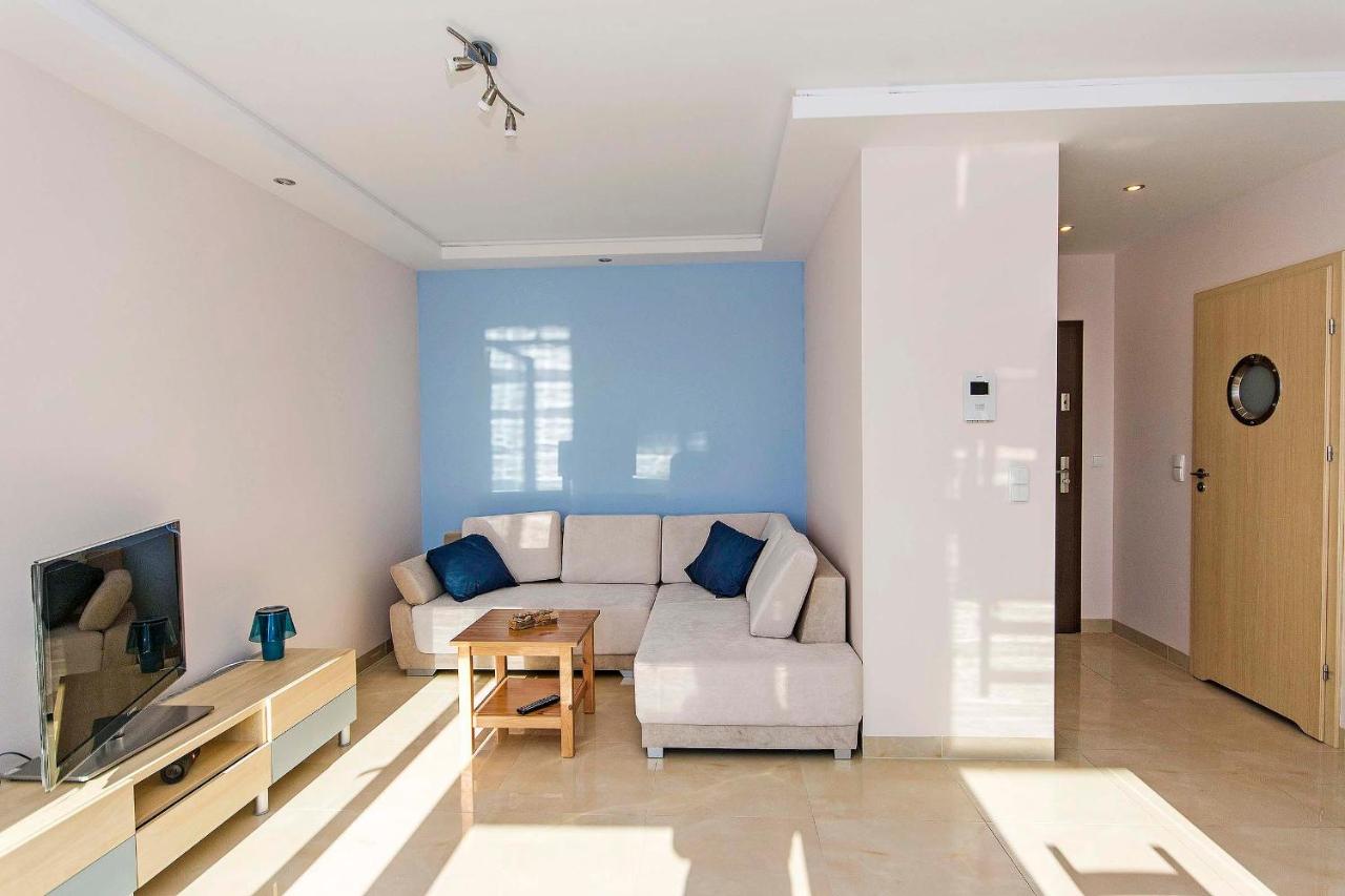 Apartament Zaspa Awiator - Bed and Breakfast Gdansk