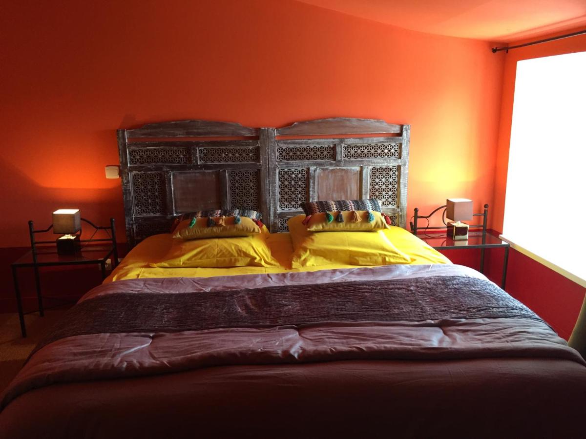Chambre Double ou Lits Jumeaux avec Salle de Bains