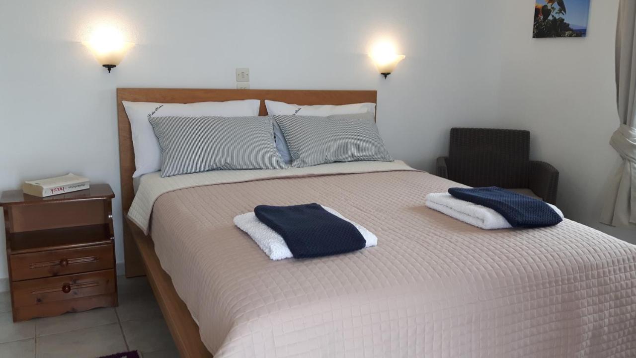 Studio mit Doppelbett und eigenem Balkon