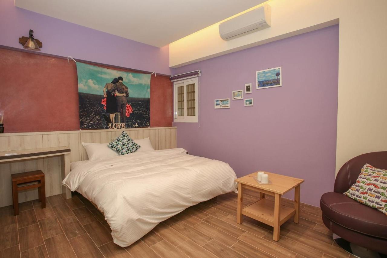 Standard Double Room with Shared Bathroom
