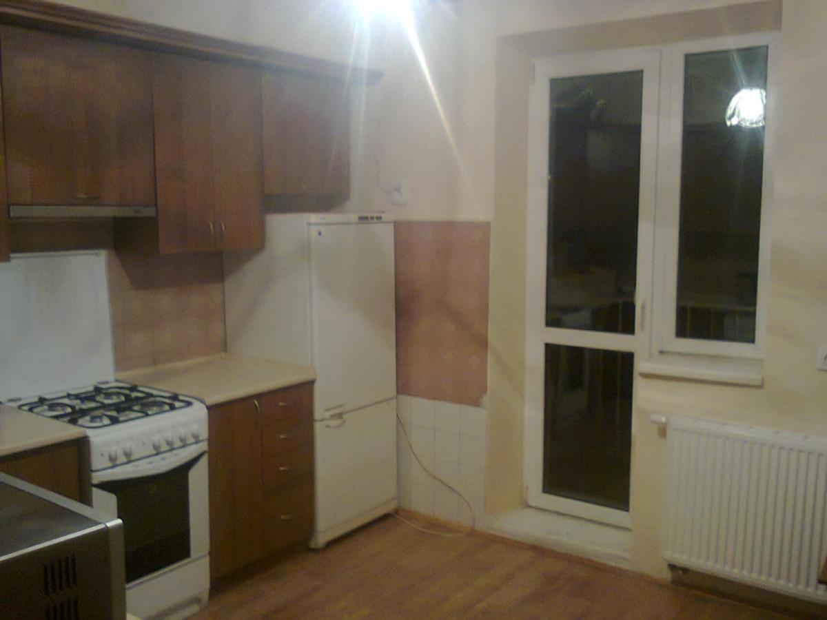Apartment with Balcony - Ferienwohnung Lwiw