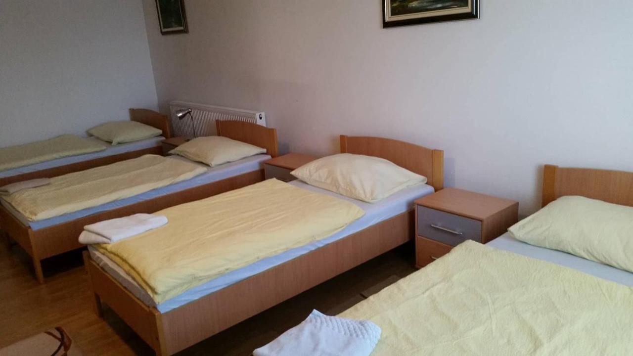 Prenoćište Džinić - B&B Županja