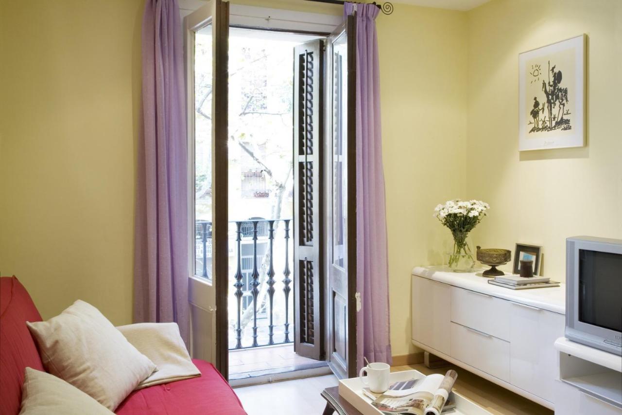 B&B Barcelona - ApartEasy - Sant Antoni Market - Bed and Breakfast Barcelona