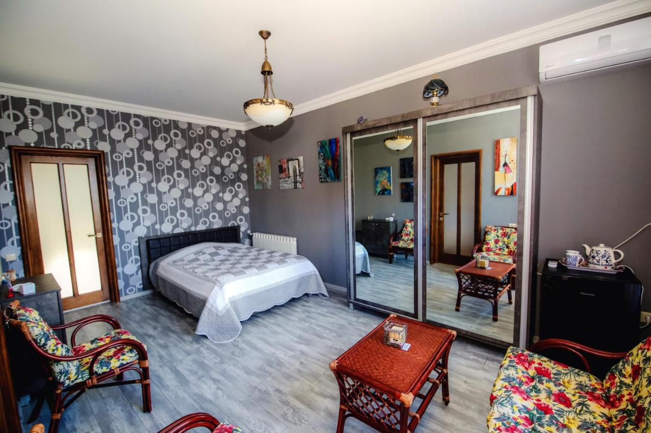 Deluxe Double Room with Shower