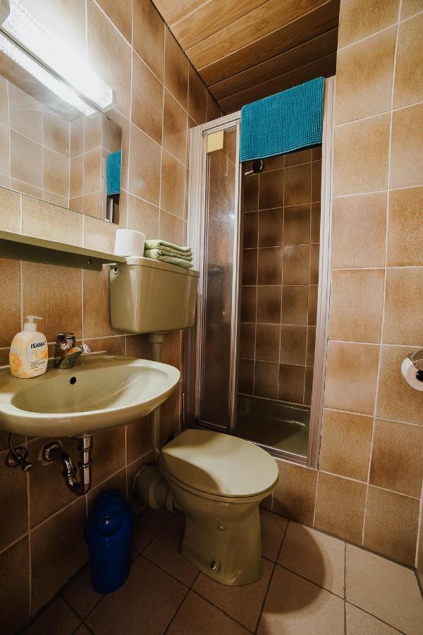 Doppelzimmer mit Balkon