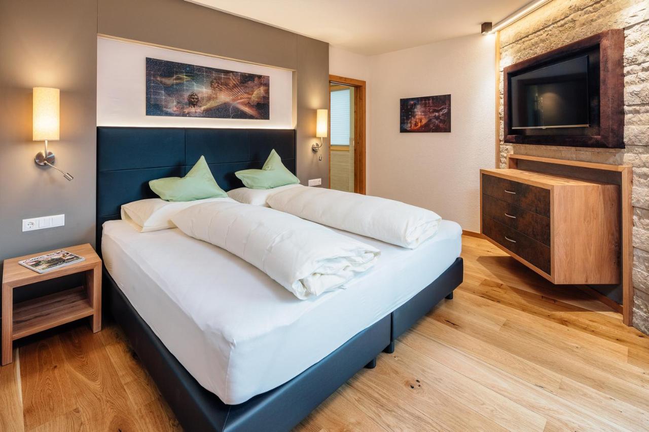 One-Bedroom Apartment Perseus