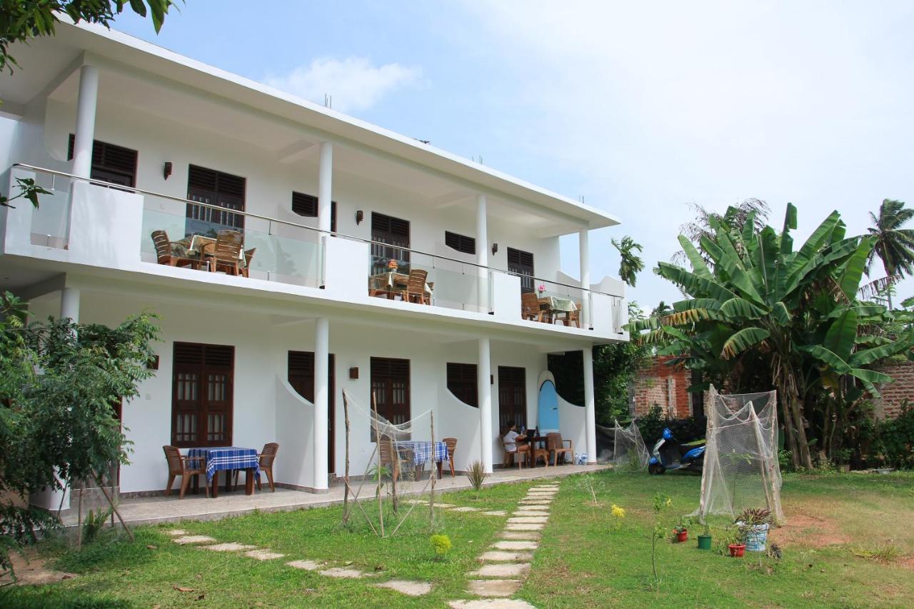 Mirissa White Plaza - B&B Mirissa city