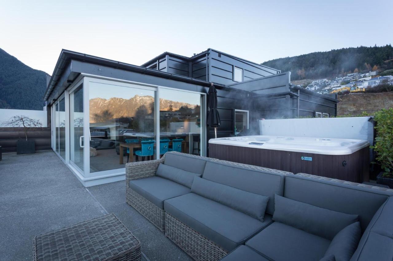 Views on Hallenstein - B&B
