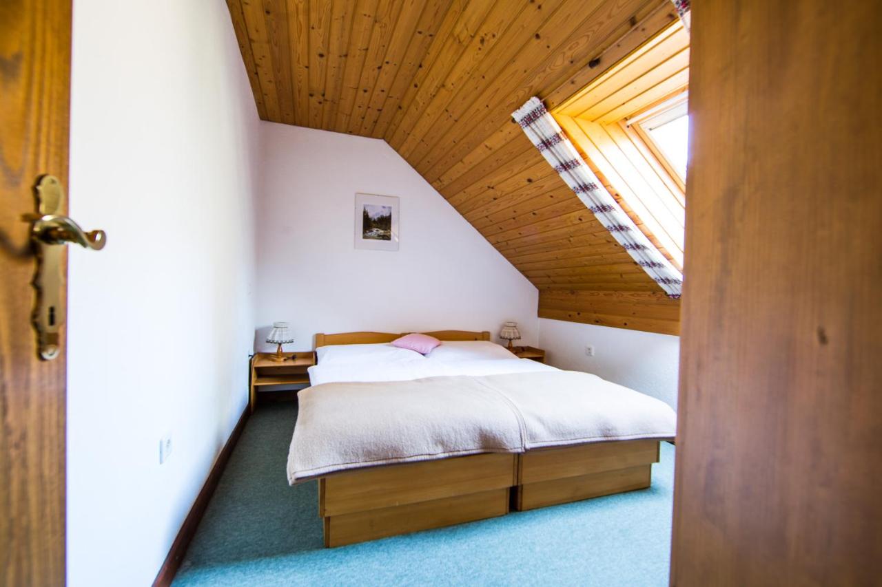Apartment with Mountain View (4 Adults)