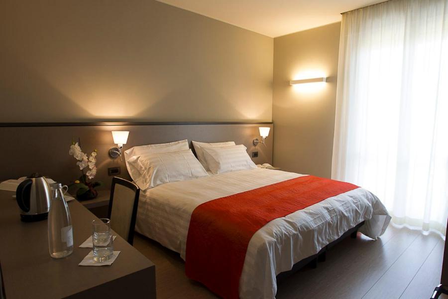 B&B Suzzara - Zara Rooms & Suites - Bed and Breakfast Suzzara