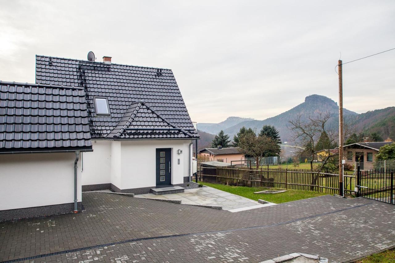 Weinberghaus Prossen, Haus mit Sauna und Whirlpool für maximal 8 Personen - Chambres d'hôtes Bad Schandau